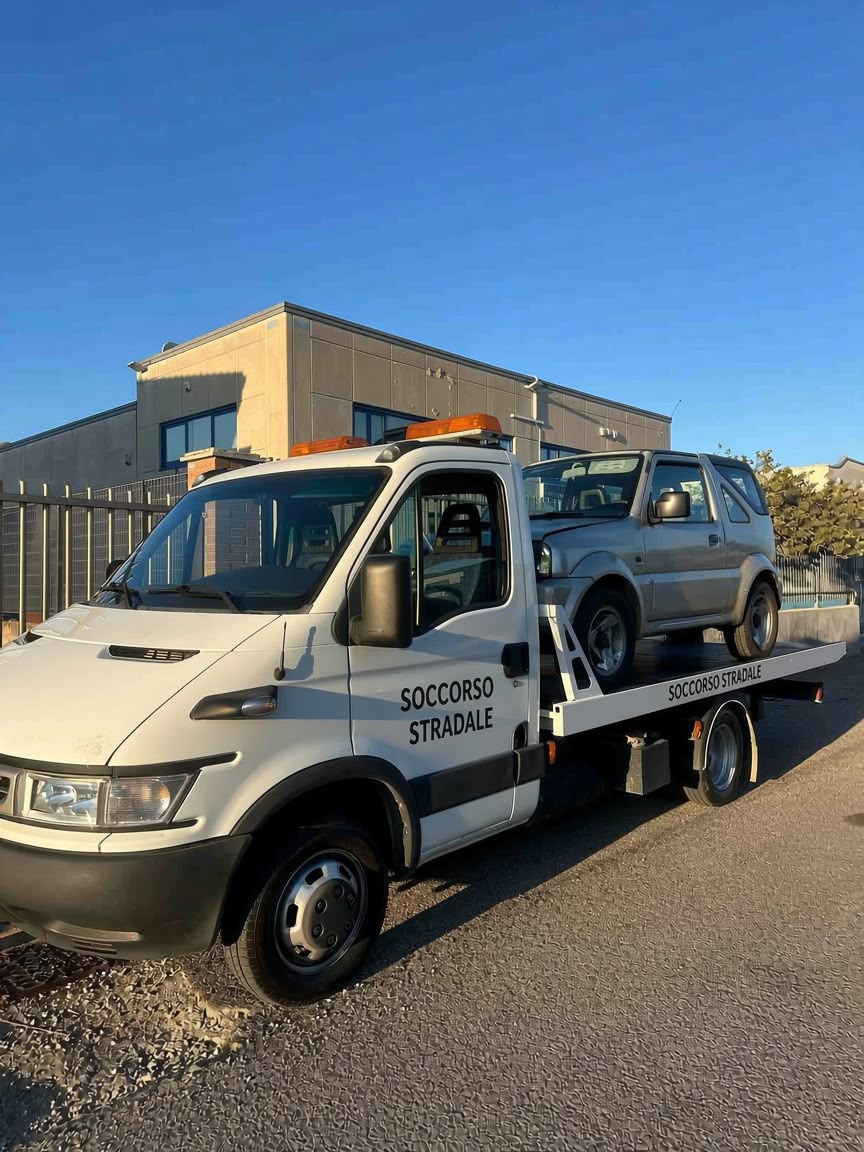 Carroattrezzi H24 Varese per recupero fuoristrada Suzuki 4x4